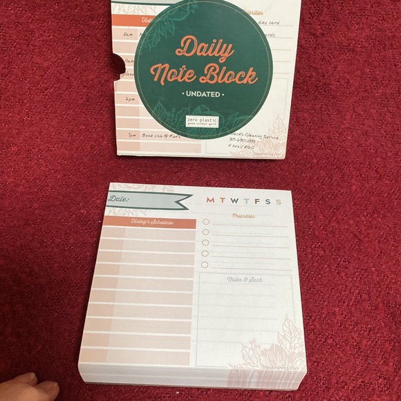 Daily Undated Note Calendar - Picture 4 of 5